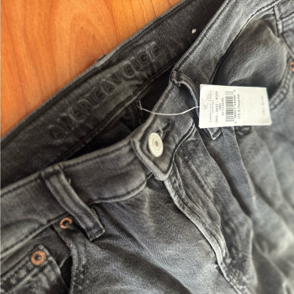 American Eagle Outfitters Women's black High Rise Jeans NWT